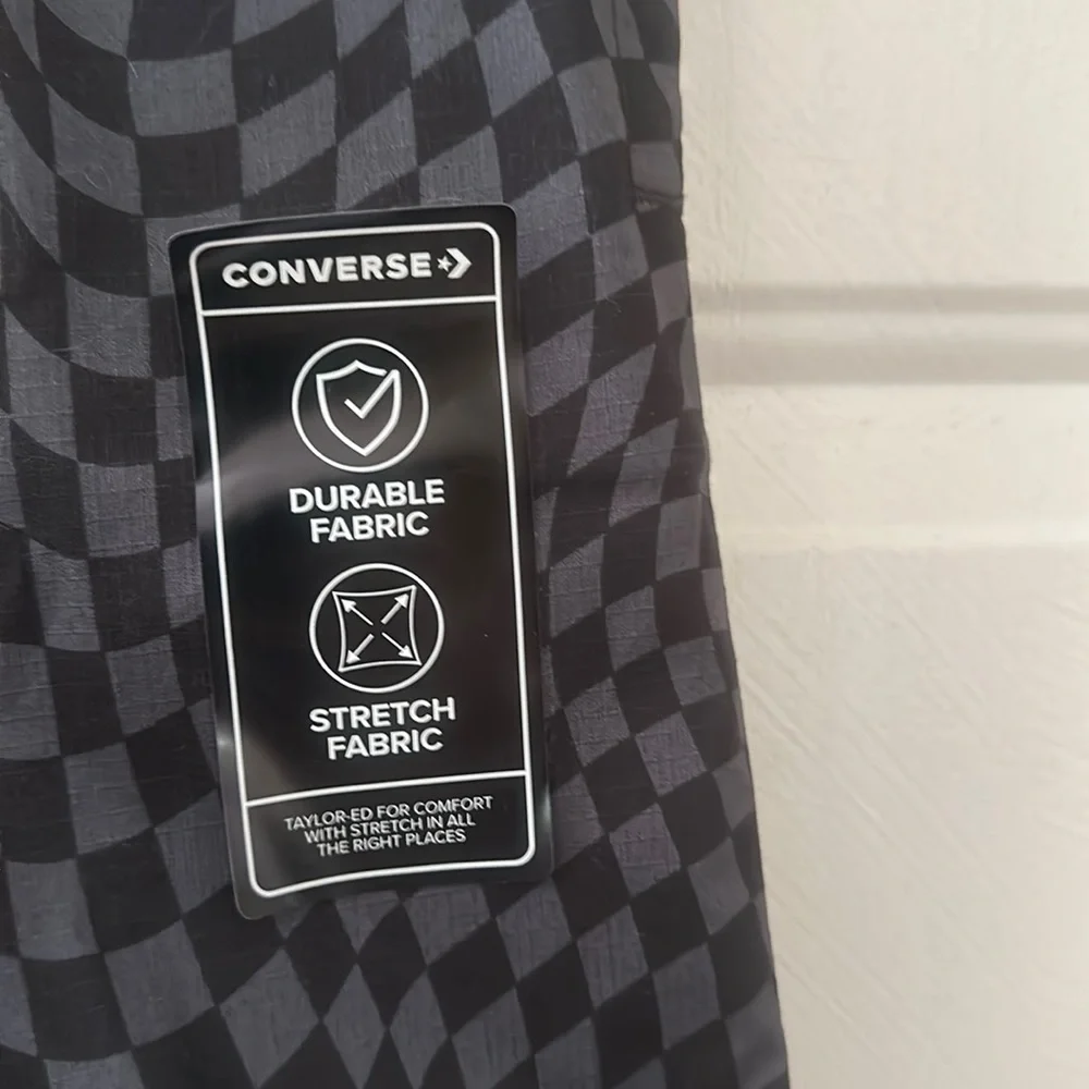 CONVERSE PULL-ON FABRIC SHORTS: BLACK/GRAY CHECKERED: NEW WITH TAGS: SIZE 7